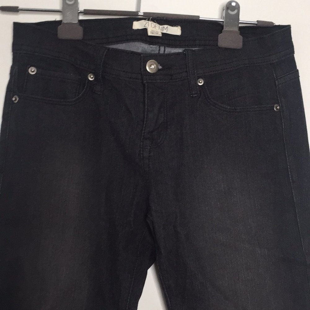 Forever 21 Skinny Jeans Size 28/29 NWT